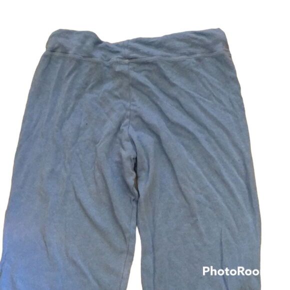 ✨ Sundry Light Terry Capri Sweatpants✨ - Picture 5 of 8